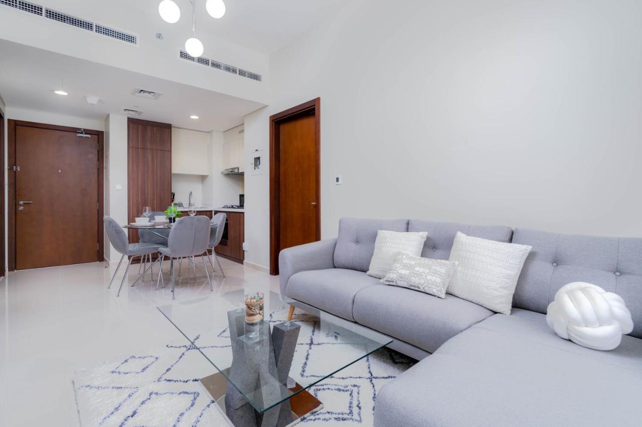 Delightful 2Br Apartment At Reva Residences Dubai Ngoại thất bức ảnh
