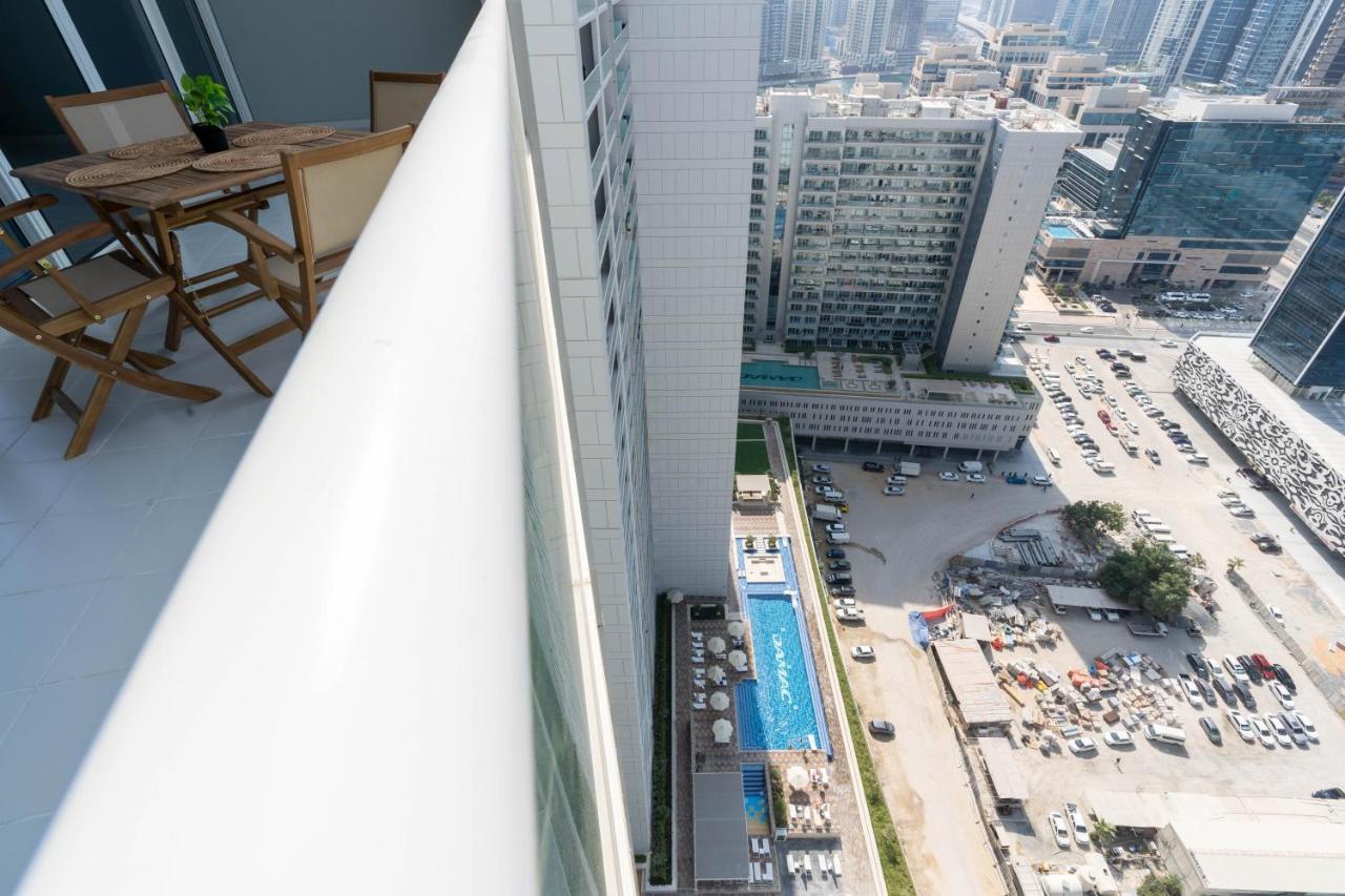 Delightful 2Br Apartment At Reva Residences Dubai Ngoại thất bức ảnh