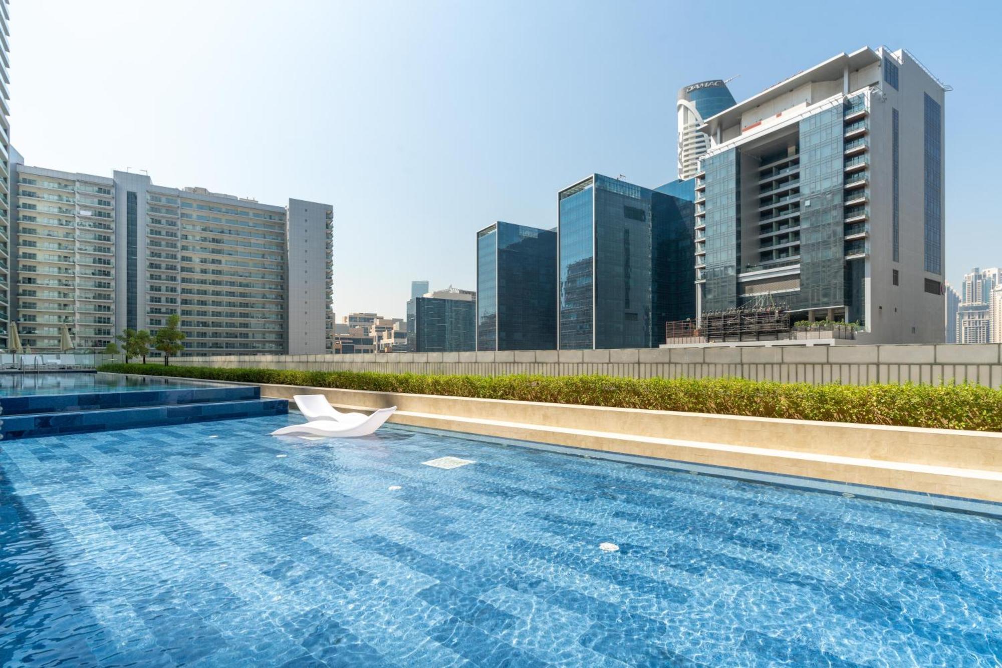 Delightful 2Br Apartment At Reva Residences Dubai Ngoại thất bức ảnh